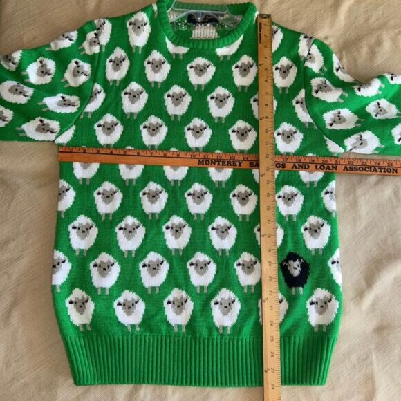 Traditional Craft Ireland AOP Sheep Adult Green Jumper for Men Size Large - Picture 9 of 9